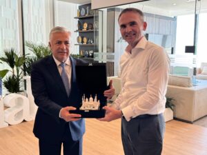 Mendoza busca atraer capital árabe para proyectos agrícolas junto a la empresa líder mundial Al Dahra