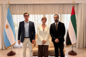 Latorre impulsa alianzas estratégicas con un fondo internacional de inversiones en IA, minería e infraestructura desde Abu Dabi