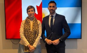 Mendoza inició su misión oficial en Londres con un encuentro bilateral con la provincia de Ontario