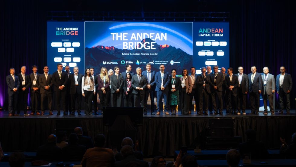 Andean Capital Forum Mendoza, En el escenario partner.